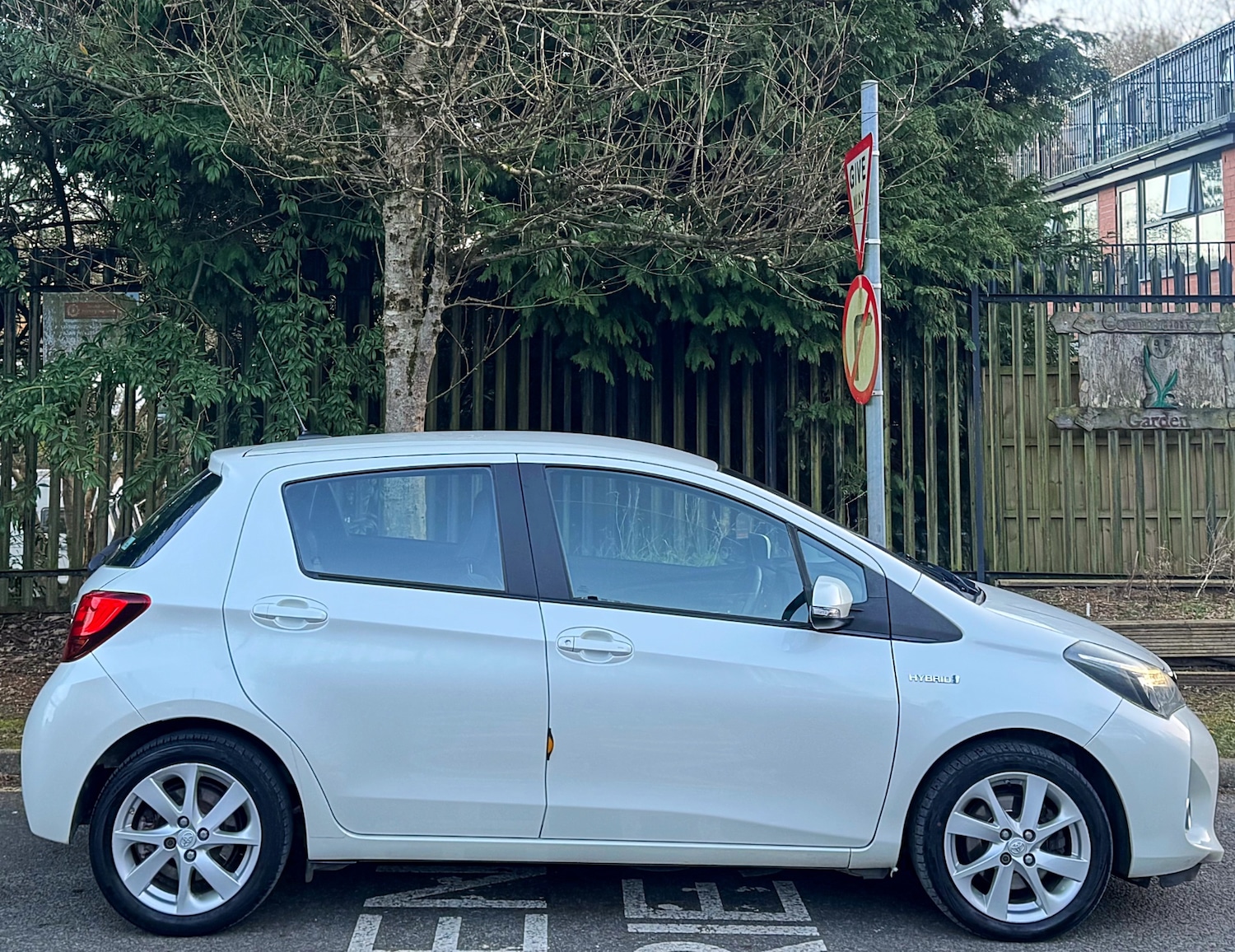 Used Toyota Yaris 2015 for sale - 77100581: Photo 20