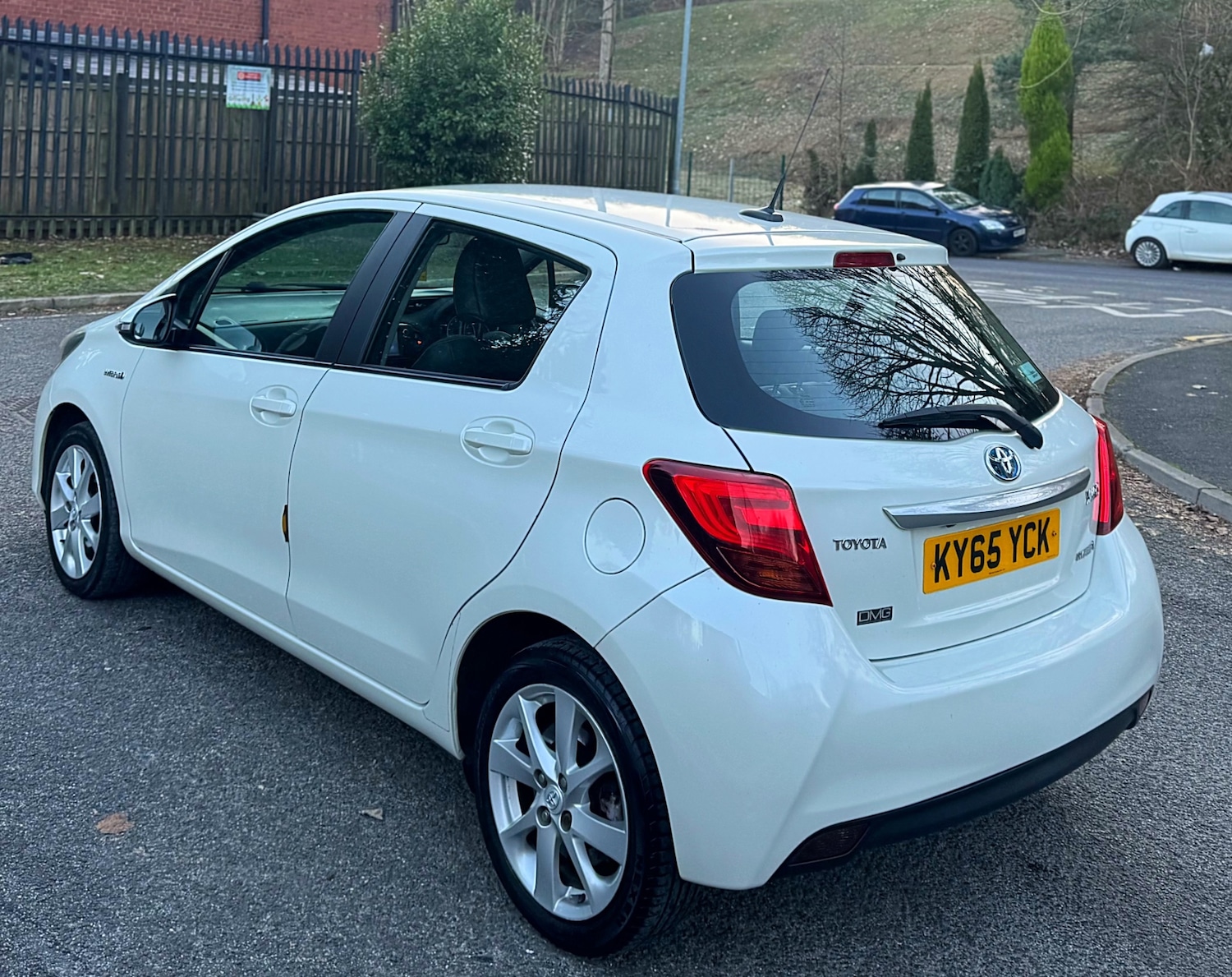 Used Toyota Yaris 2015 for sale - 77100581: Photo 27