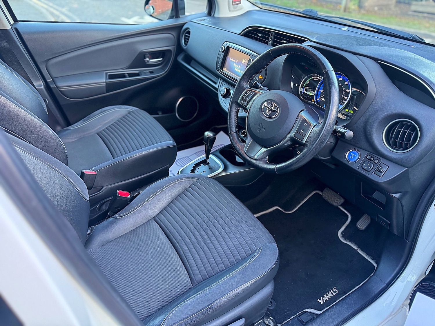 Used Toyota Yaris 2015 for sale - 77100581: Photo 29