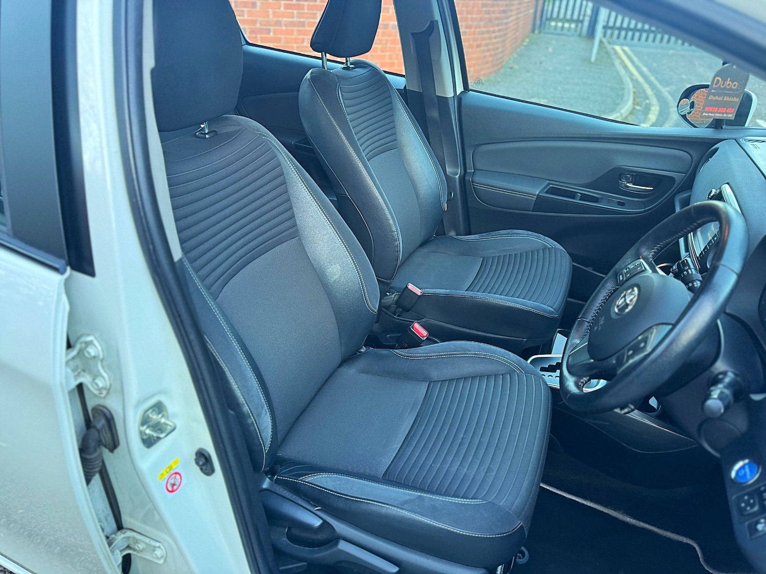 Used Toyota Yaris 2015 for sale - 77100581: Photo 32