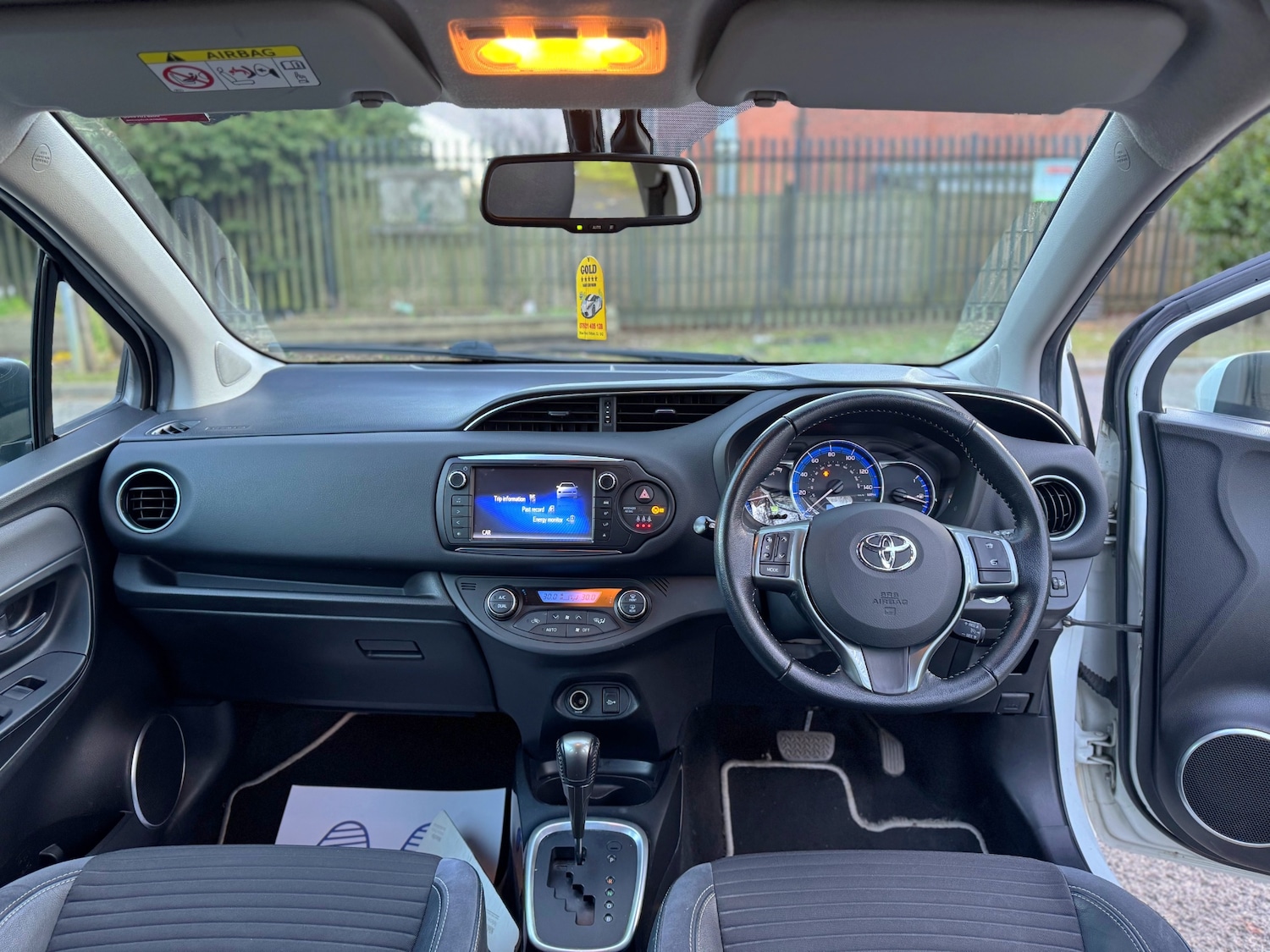 Used Toyota Yaris 2015 for sale - 77100581: Photo 34