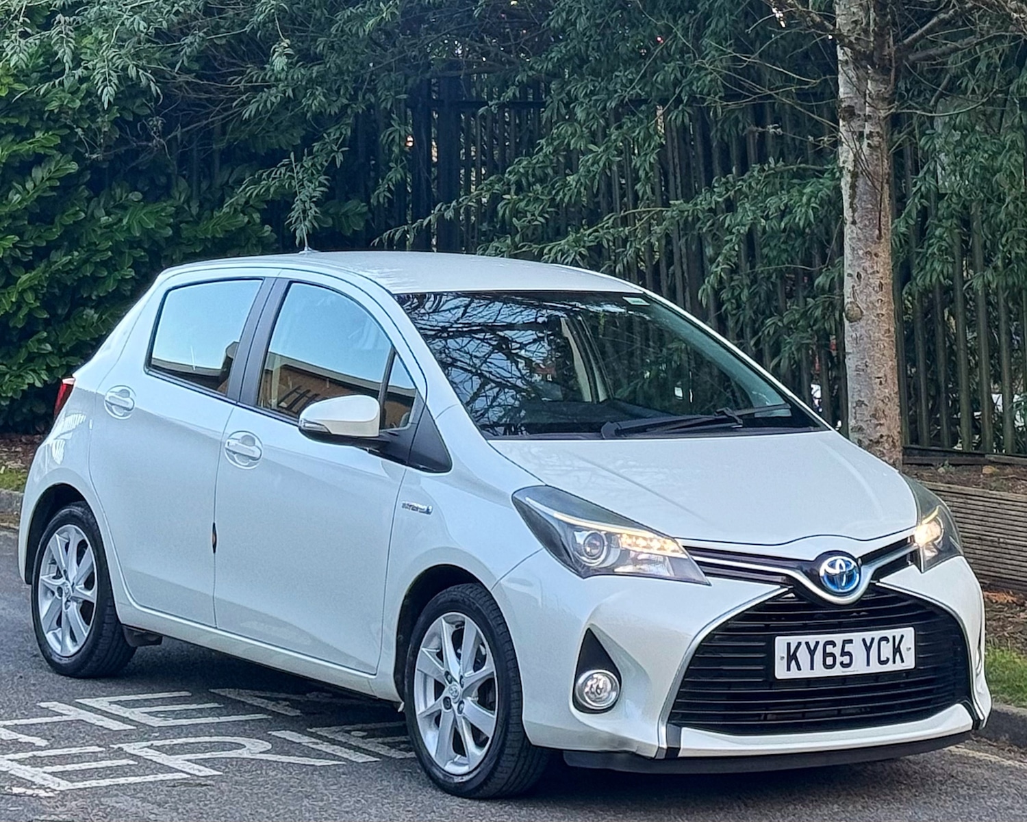 Used Toyota Yaris 2015 for sale - 77100581: Photo 4