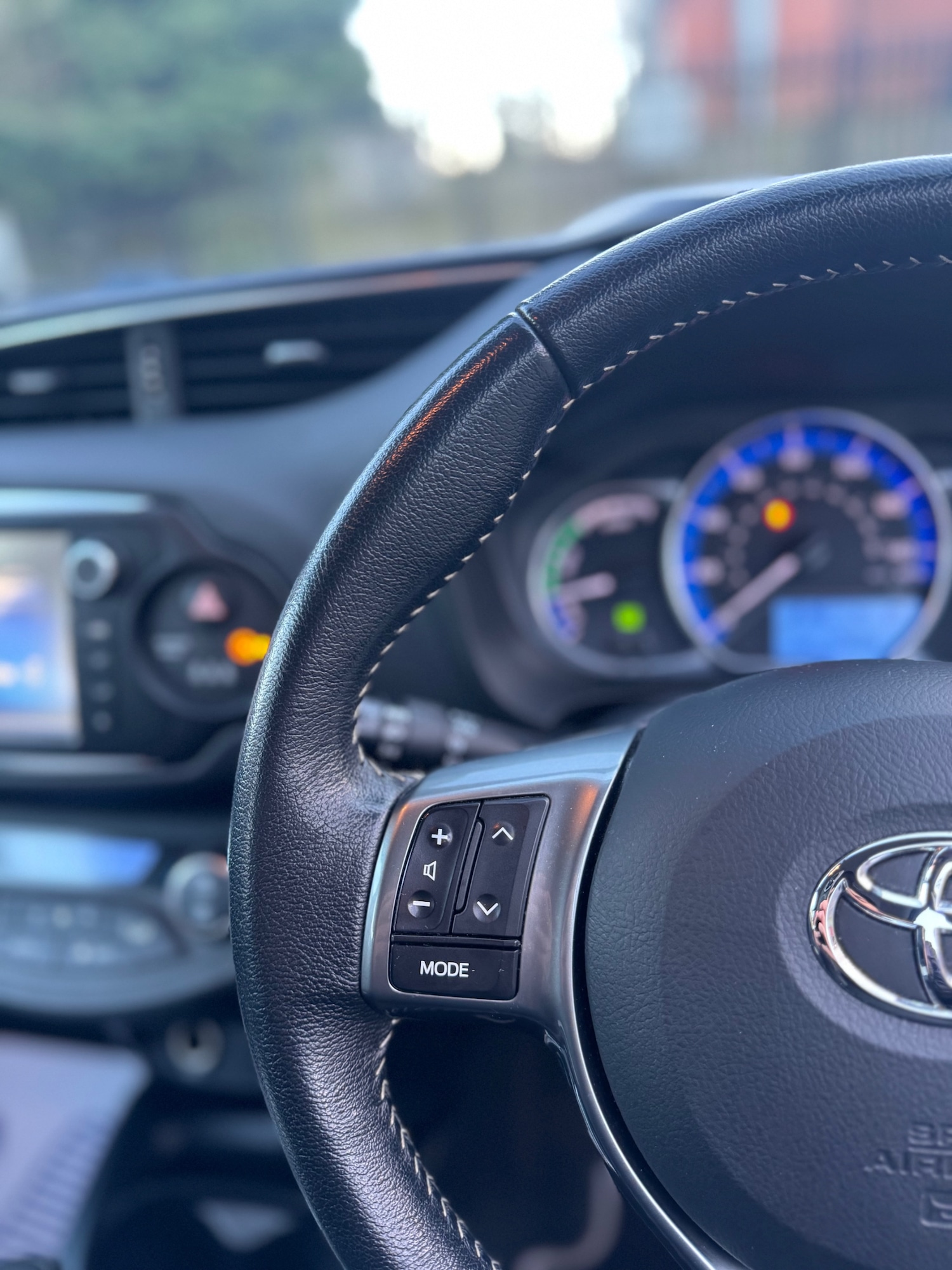 Used Toyota Yaris 2015 for sale - 77100581: Photo 46