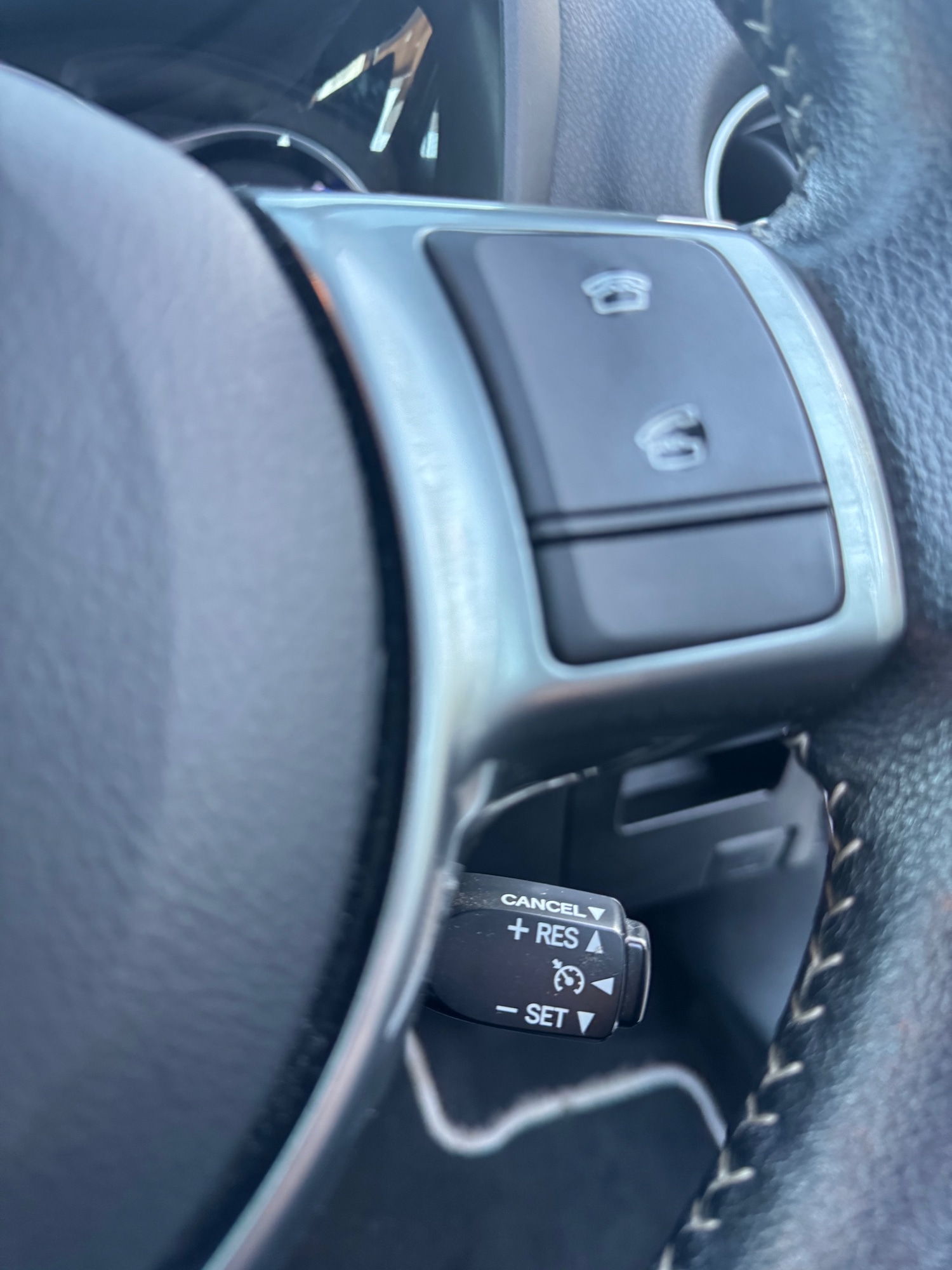 Used Toyota Yaris 2015 for sale - 77100581: Photo 48