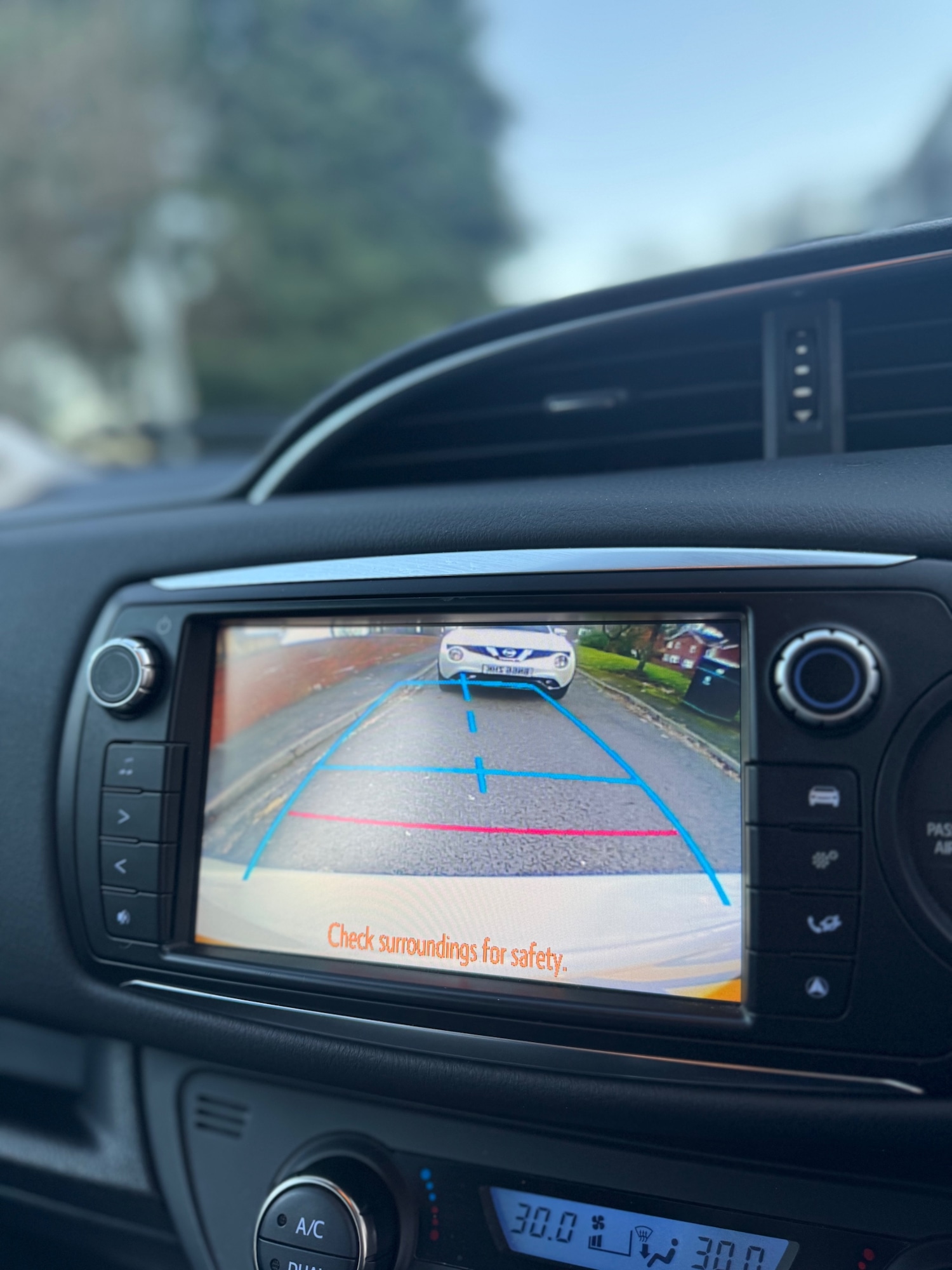 Used Toyota Yaris 2015 for sale - 77100581: Photo 53