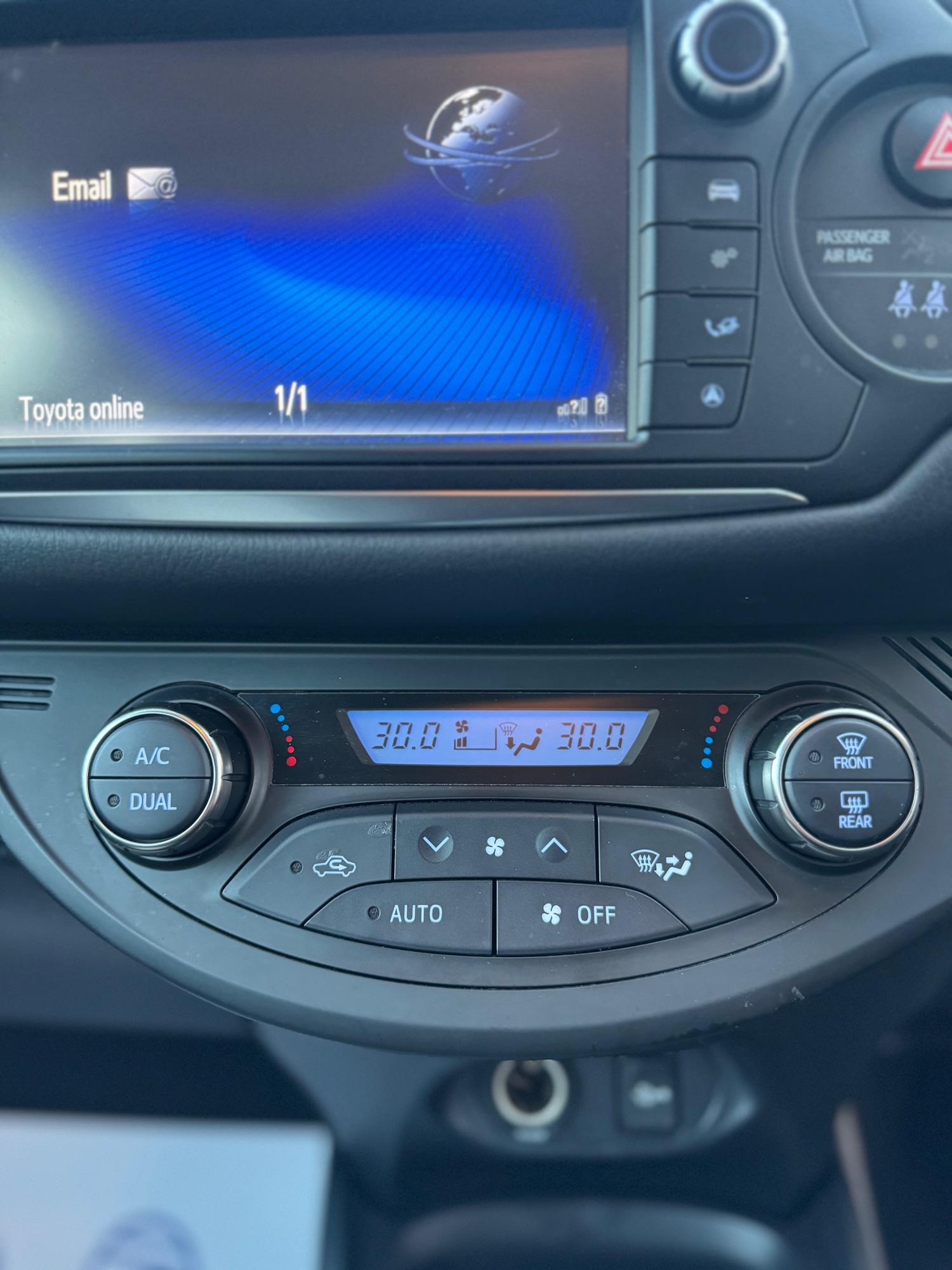 Used Toyota Yaris 2015 for sale - 77100581: Photo 54