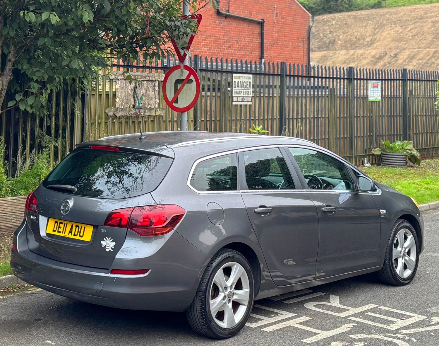 Vehicle 21