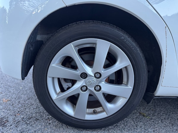 Used Toyota Yaris 2016 for sale - 76193427: Photo 41