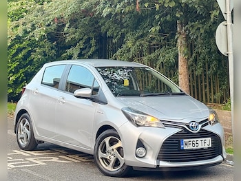 Used Toyota Yaris 2015 for sale - 75543733: Photo