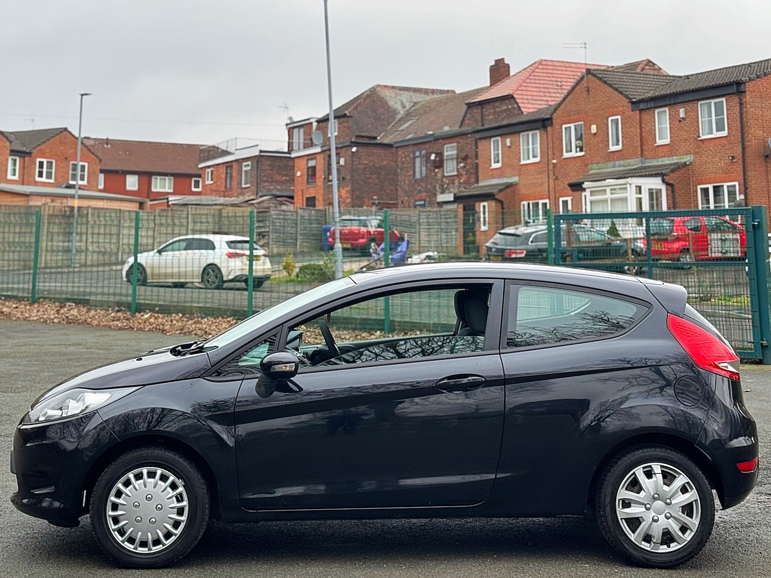 Used Ford Fiesta 2011 for sale - 77611369: Photo 8