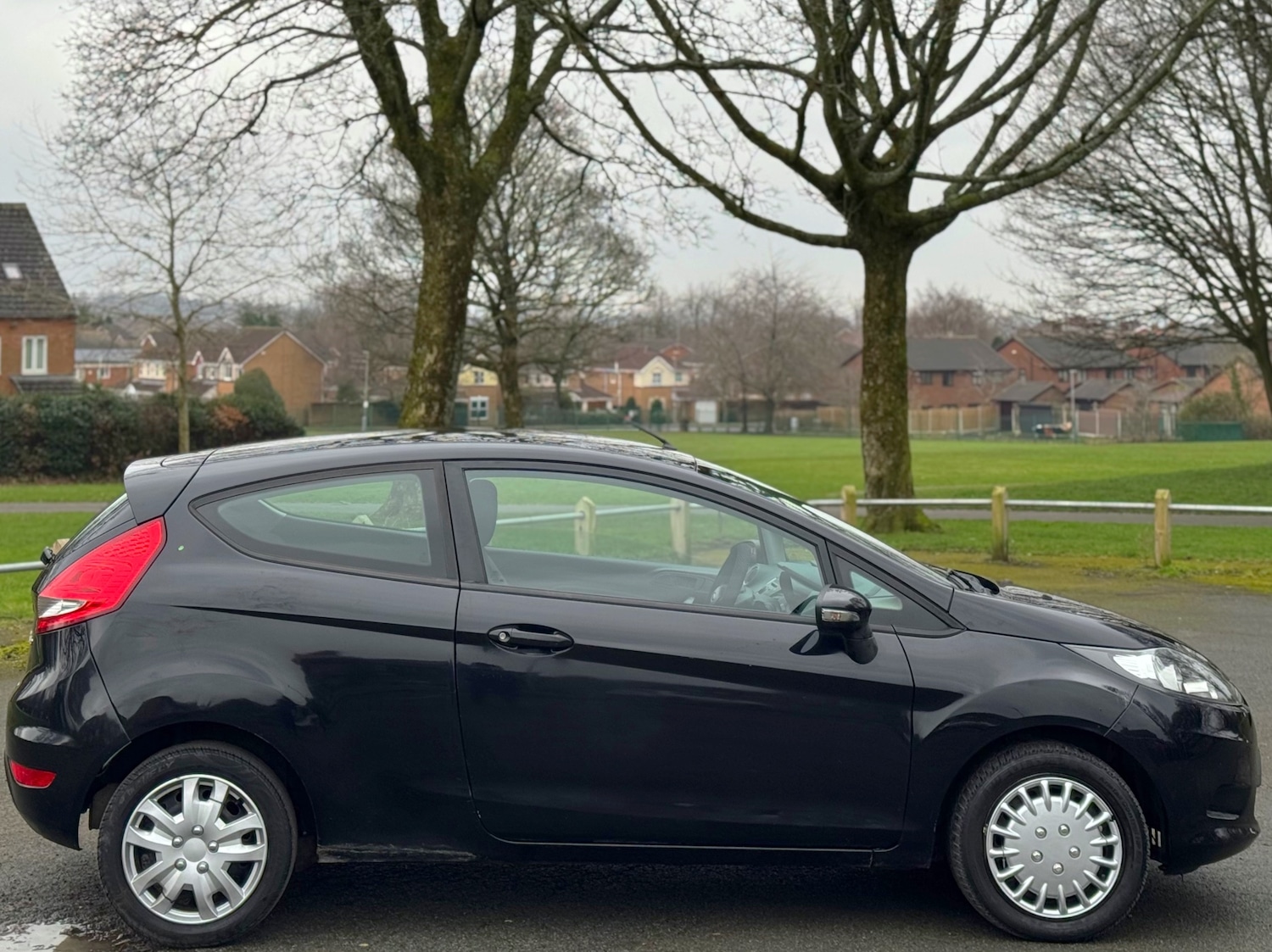 Used Ford Fiesta 2011 for sale - 77611369: Photo 9