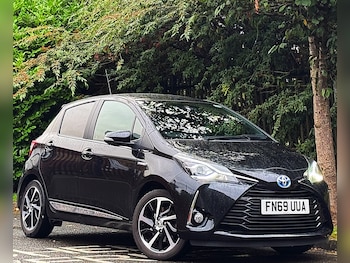 Used Toyota Yaris 2019 for sale - 75741852: Photo
