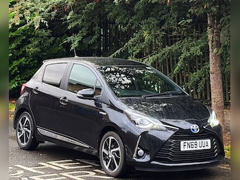 Used Toyota Yaris 2019 for sale - 75741852: Photo