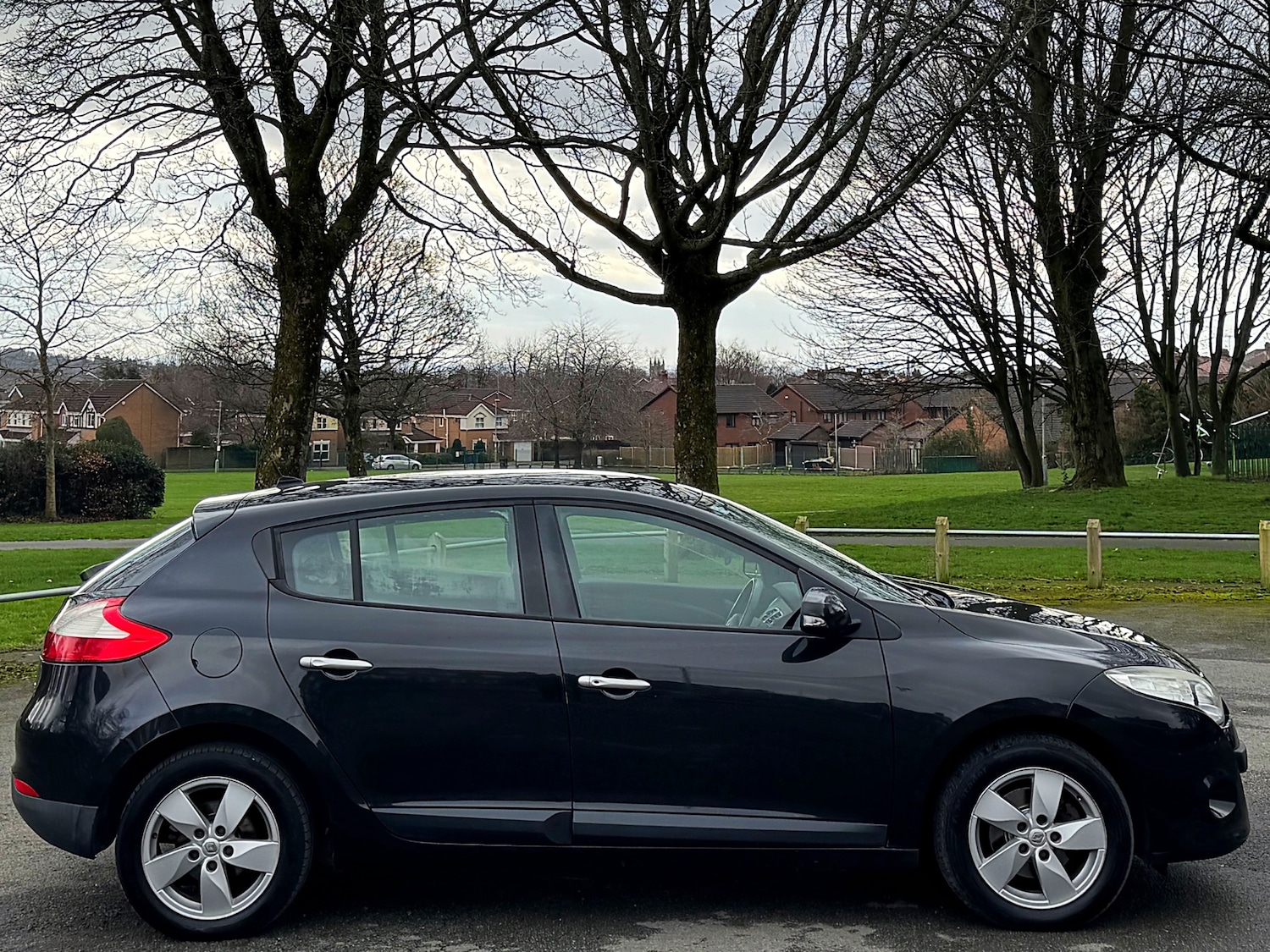 Used Renault Megane 2010 for sale - 77672133: Photo 10