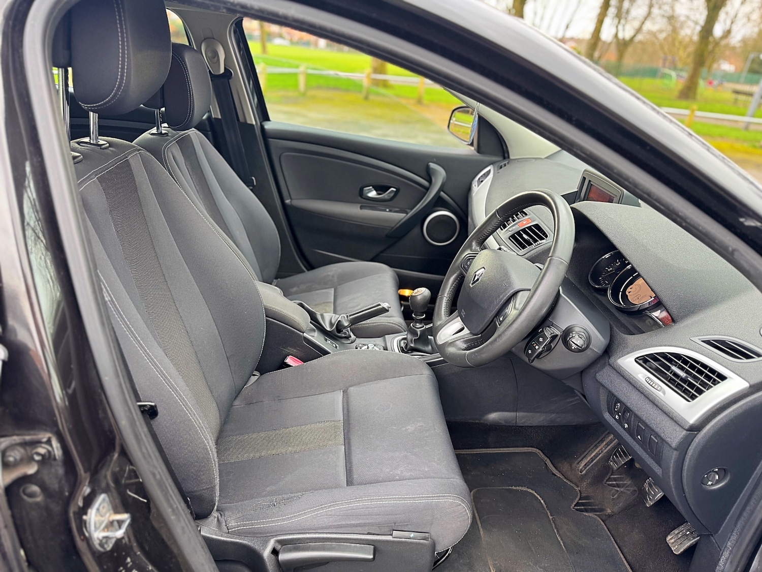 Used Renault Megane 2010 for sale - 77672133: Photo 15