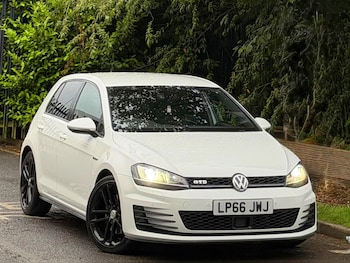 Used Volkswagen Golf 2017 for sale - 78821108: Photo