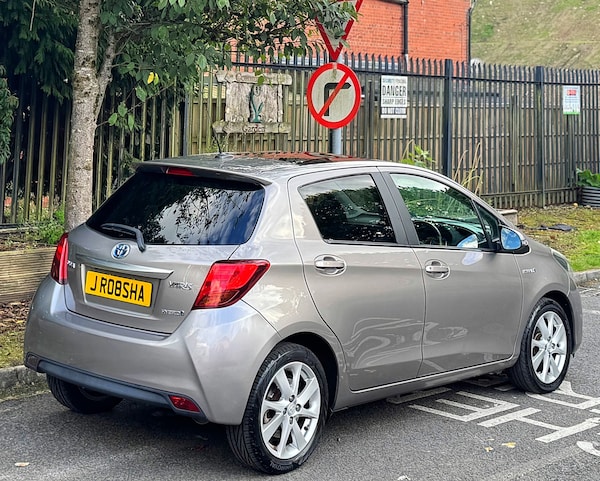 Used Toyota Yaris 2014 for sale - 75836674: Photo 21