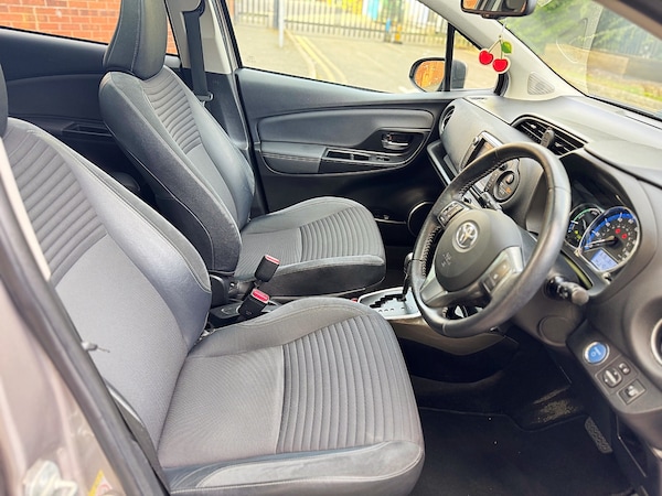 Used Toyota Yaris 2014 for sale - 75836674: Photo 30
