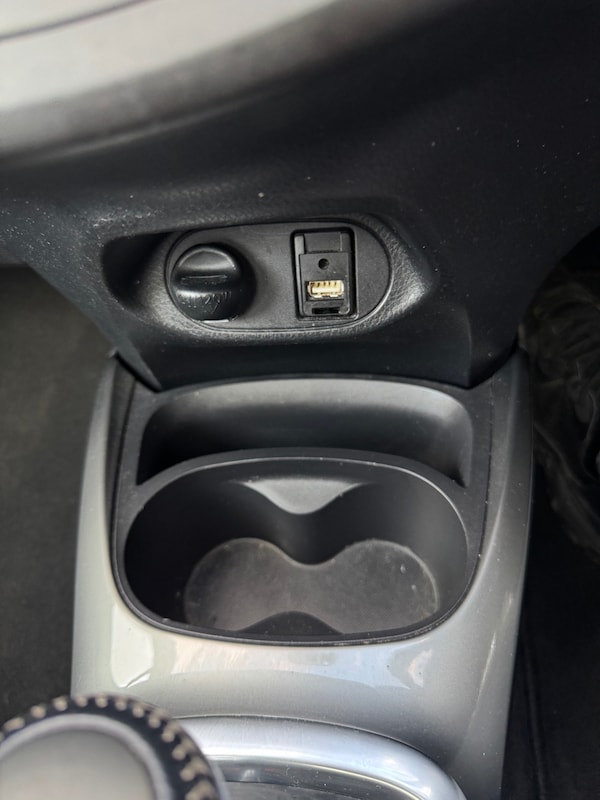 Used Toyota Yaris 2014 for sale - 75836674: Photo 57