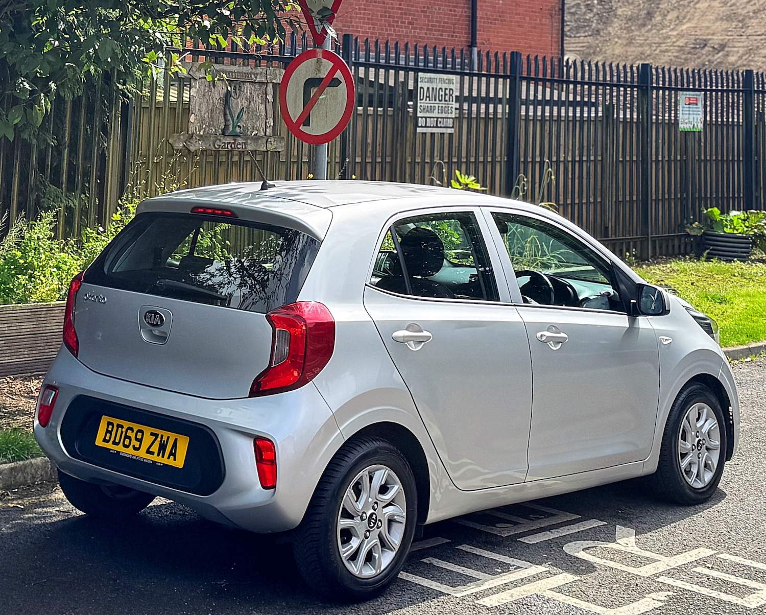 Vehicle 21