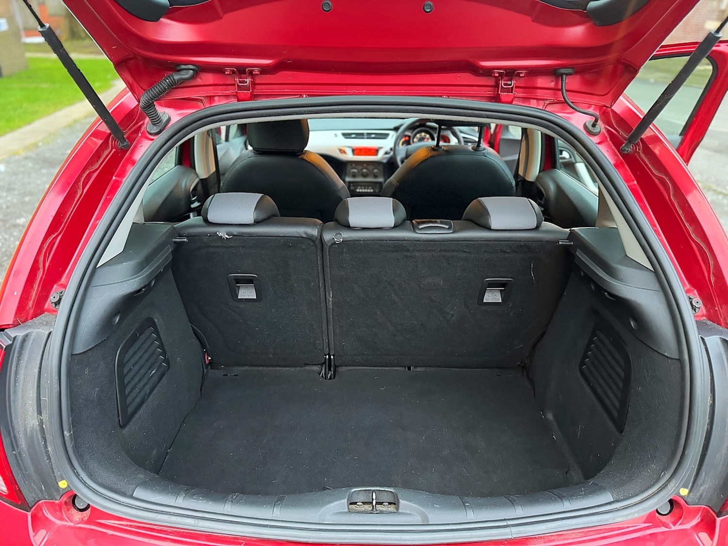 Used Citroen C3 2010 for sale - 77084310: Photo 12