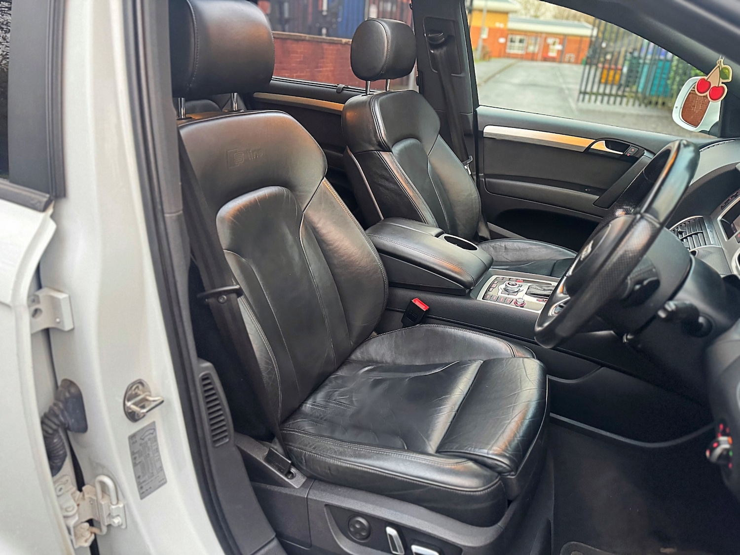 Used Audi Q7 2014 for sale - 76742278: Photo 34