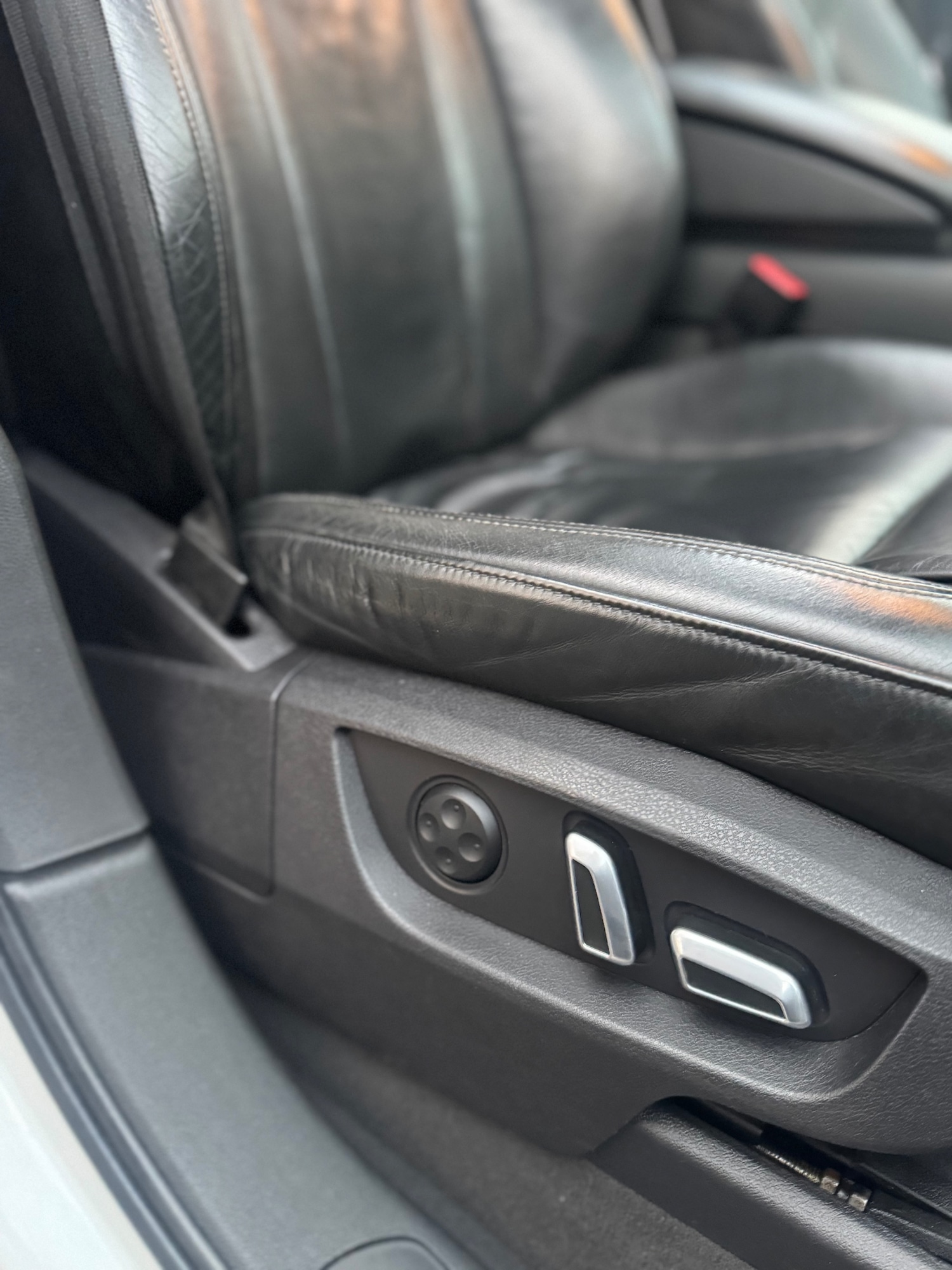 Used Audi Q7 2014 for sale - 76742278: Photo 51