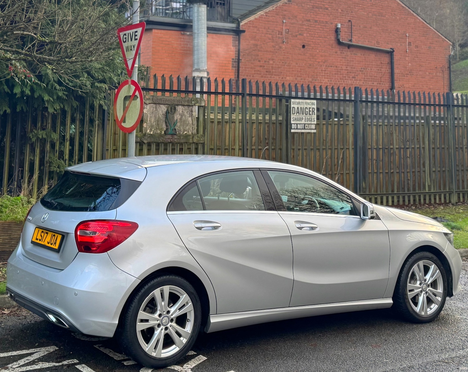 Used Mercedes-Benz A-Class 2017 for sale - 76758211: Photo 23