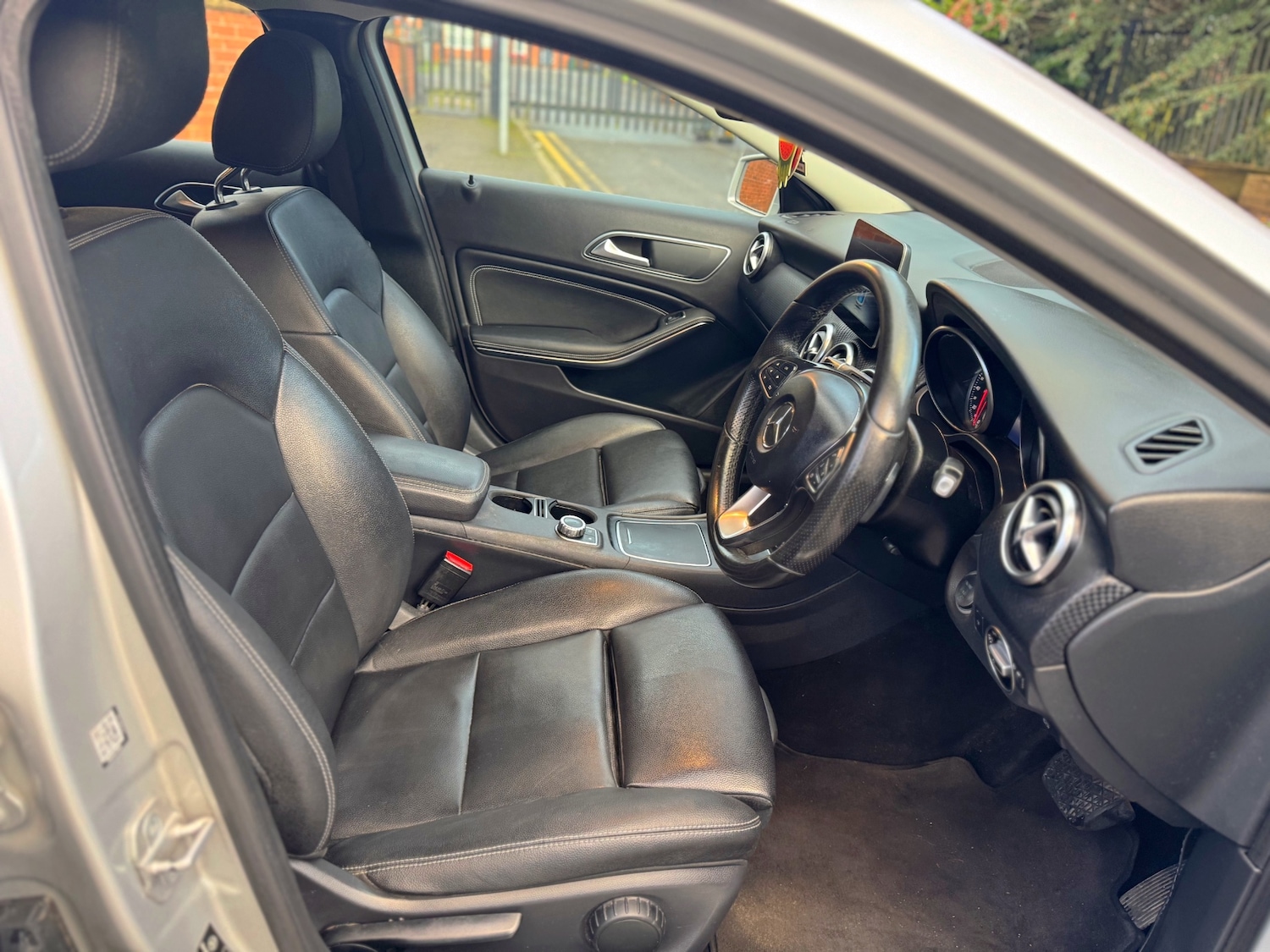 Used Mercedes-Benz A-Class 2017 for sale - 76758211: Photo 31