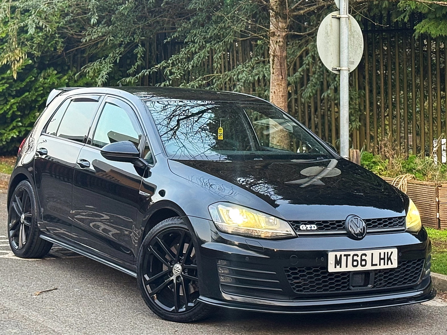 Used Volkswagen Golf 2016 for sale - 77981138: Photo 3