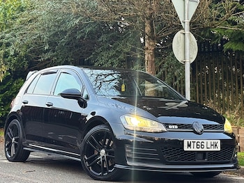 Used Volkswagen Golf 2016 for sale - 77981138: Photo