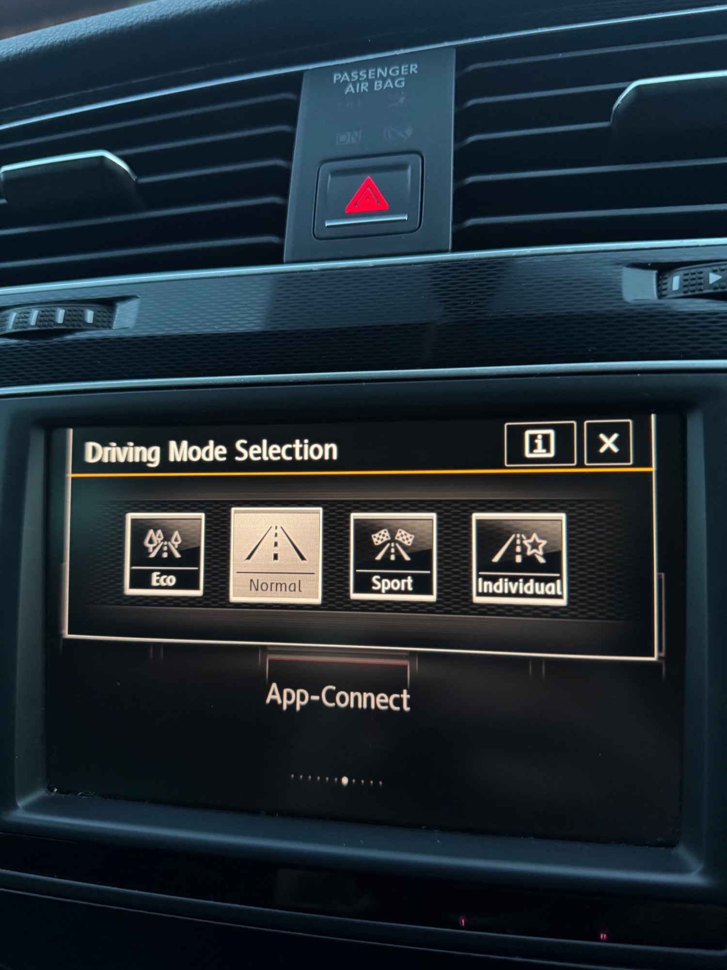 Used Volkswagen Golf 2016 for sale - 77981138: Photo 61