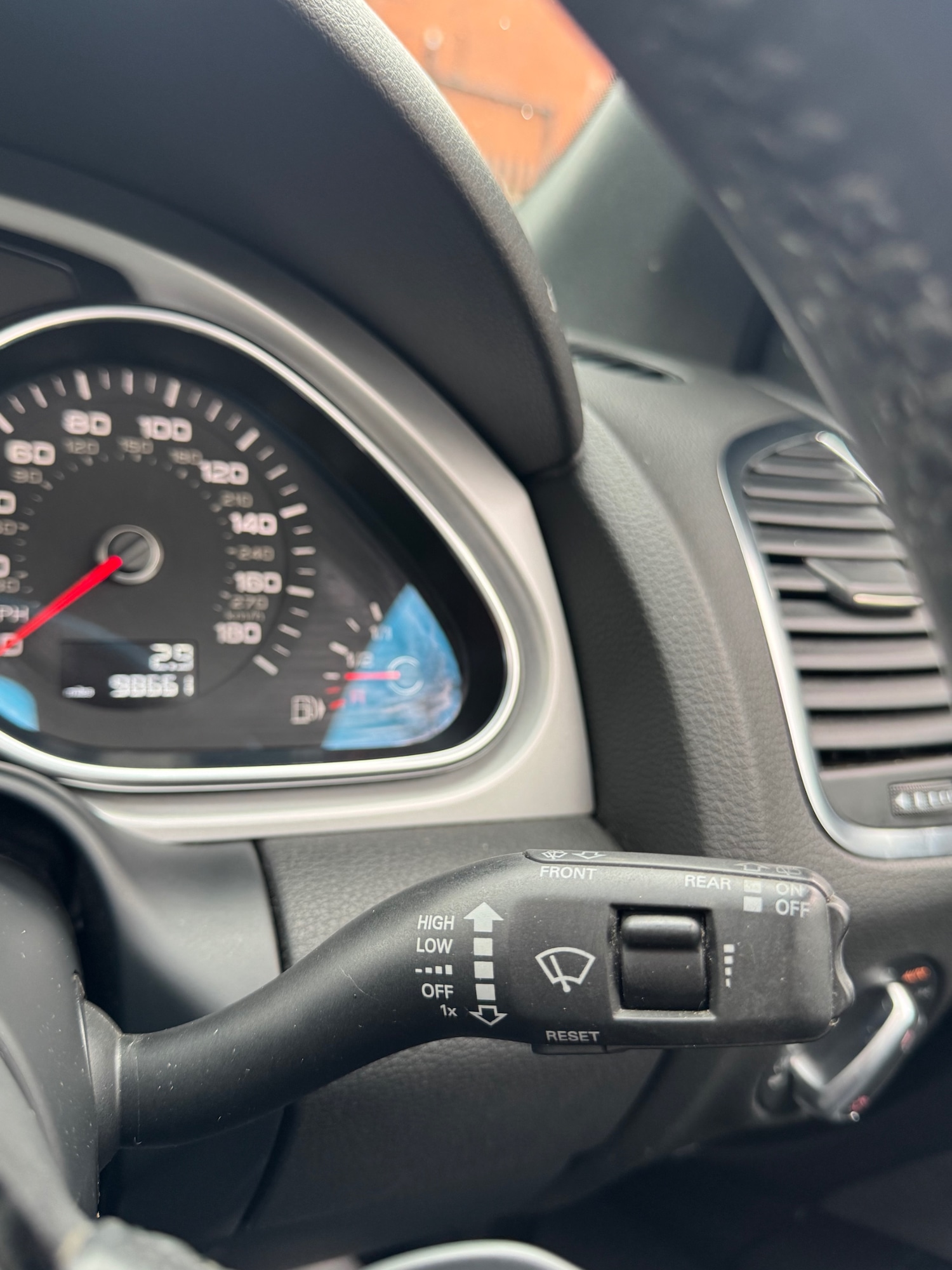 Used Audi Q7 2013 for sale - 77704588: Photo 60