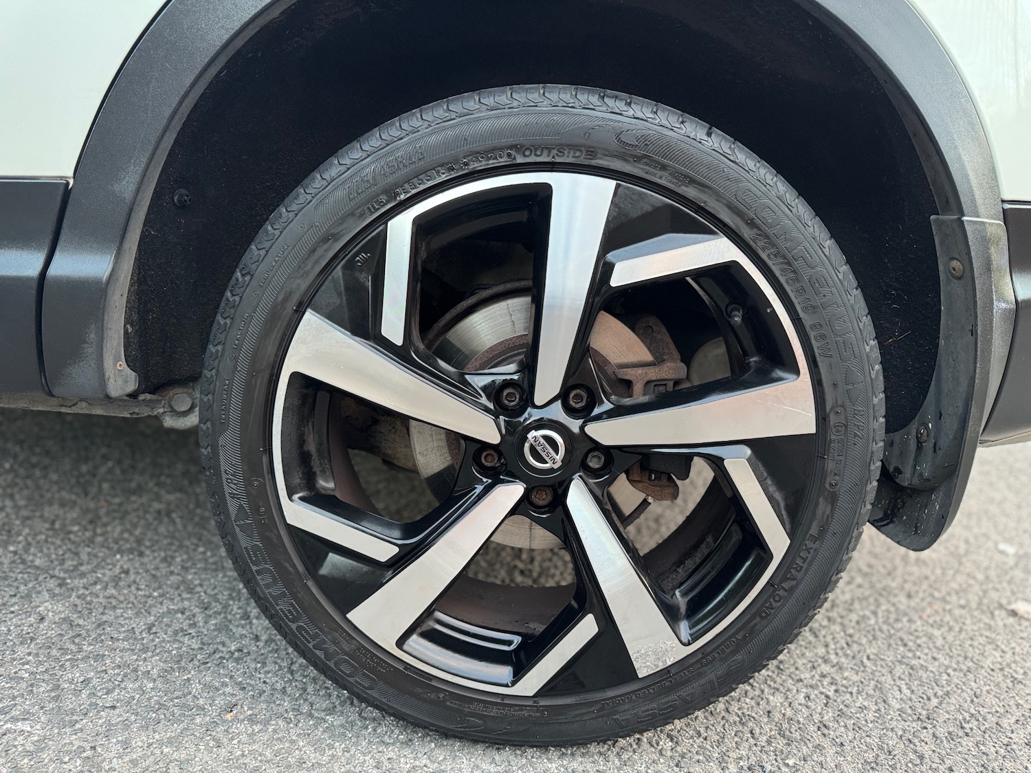 Used Nissan Qashqai 2018 for sale - 76104562: Photo 40