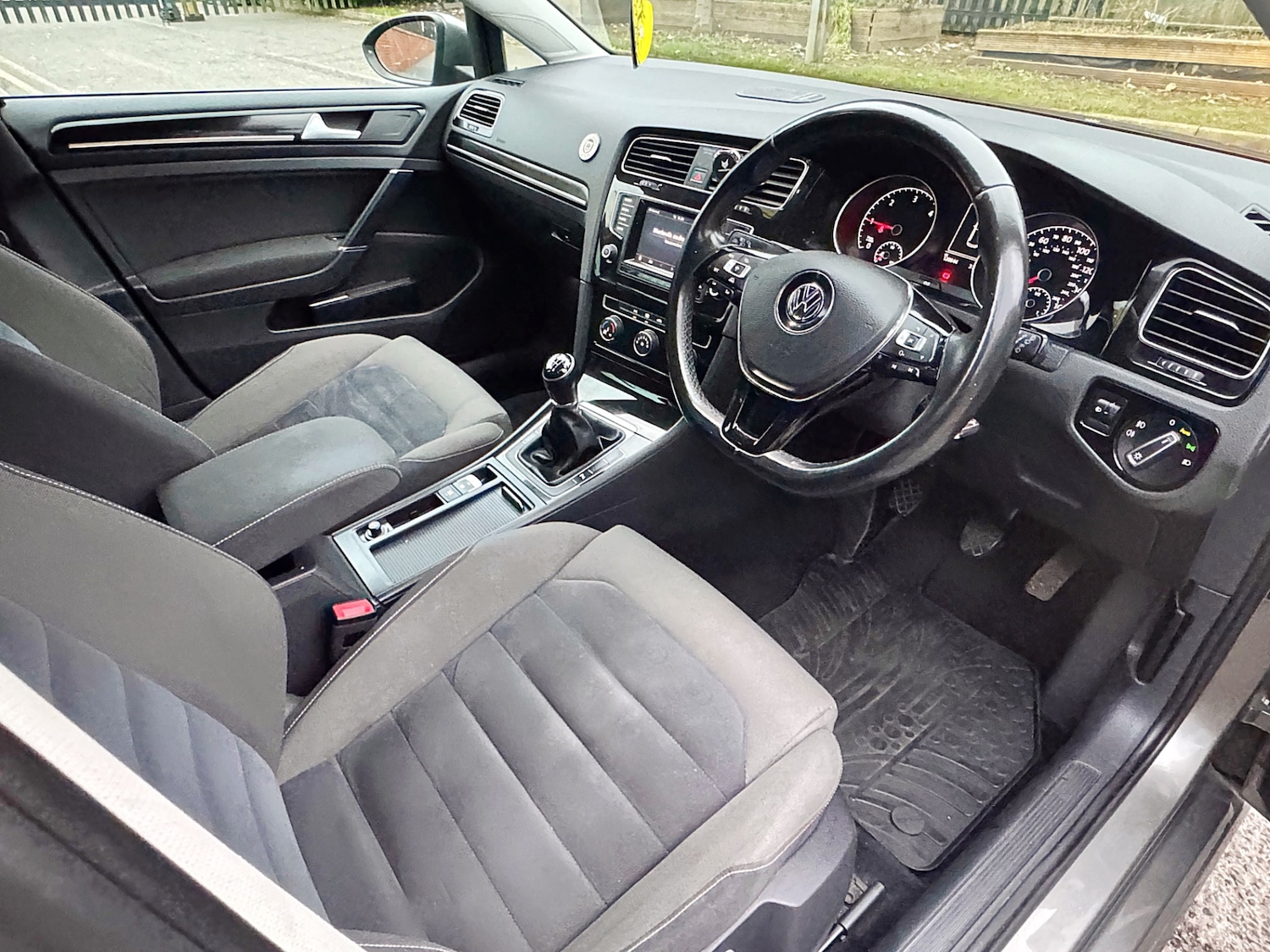 Used Volkswagen Golf 2013 for sale - 77084305: Photo 29