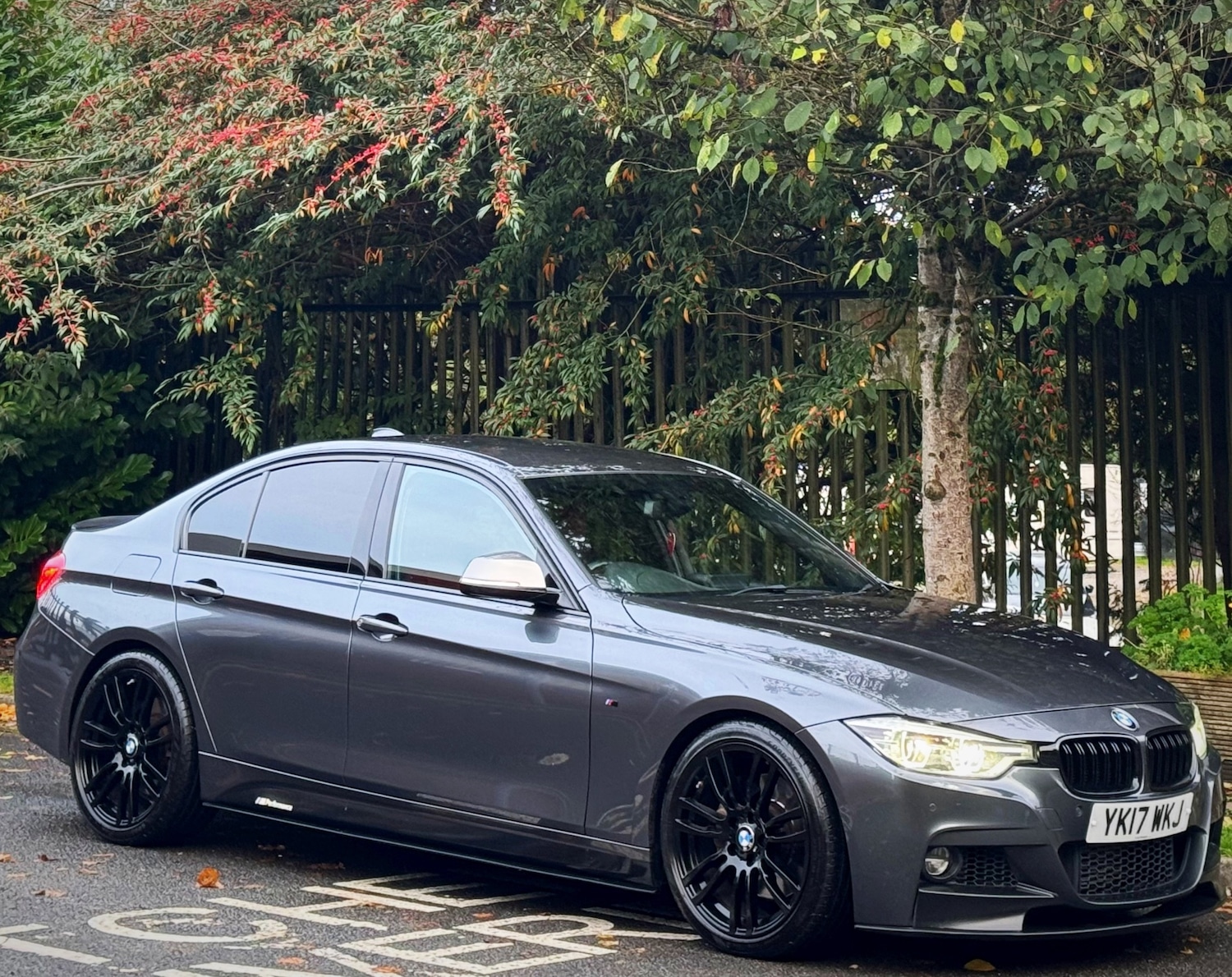 Used BMW 3 Series 2017 for sale - 76358612: Photo 8