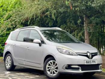 Used Renault Grand Scenic 2015 for sale - 75165170: Photo