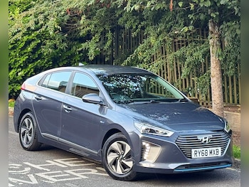 2019 (68) - 16 GDi Hybrid Premium 5dr DCT