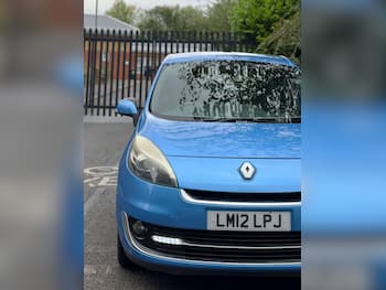 Used Renault Grand Scenic 2012 for sale - 79749727: Photo