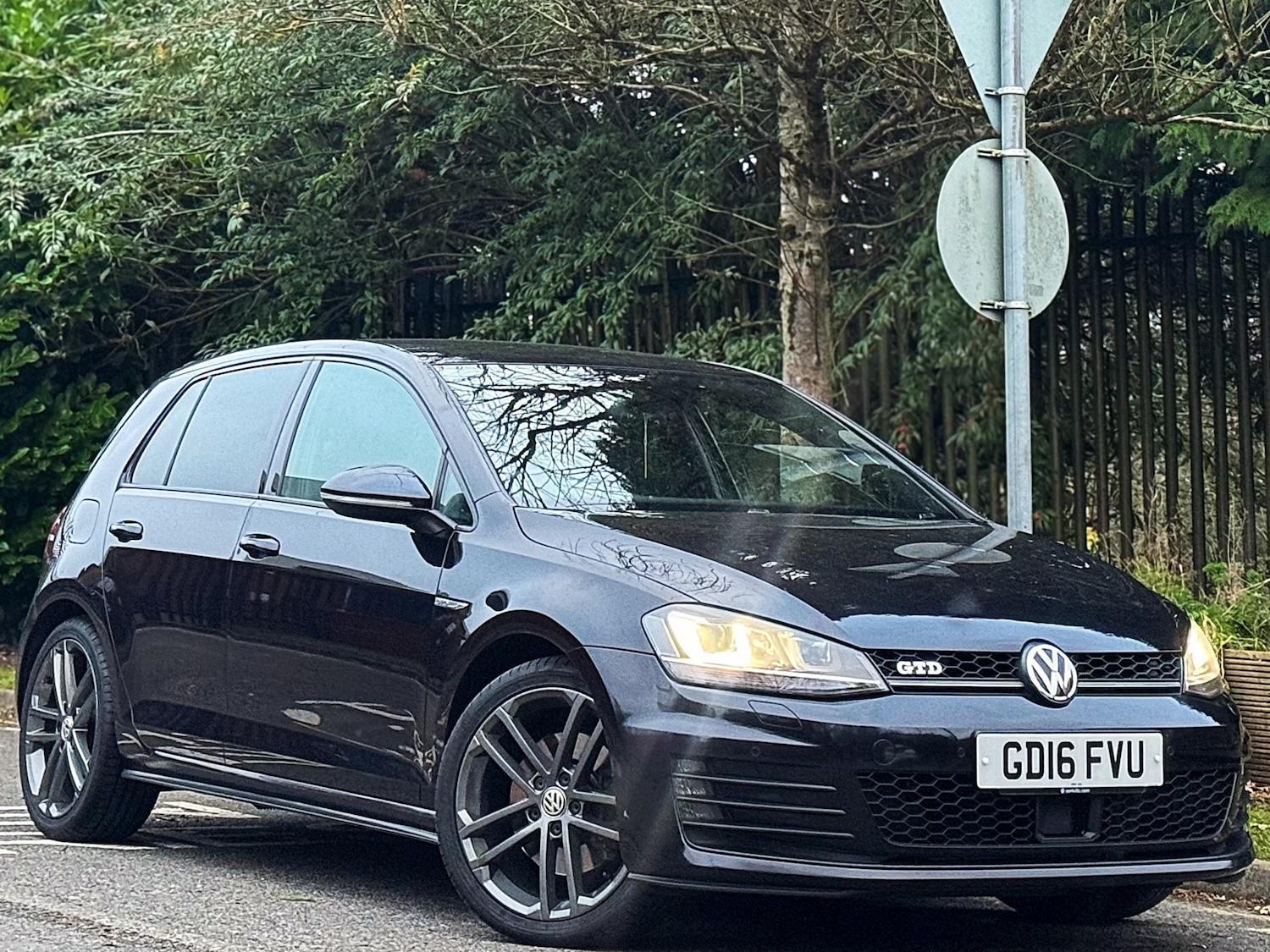 Used Volkswagen Golf 2016 for sale - 77079245: Photo 3