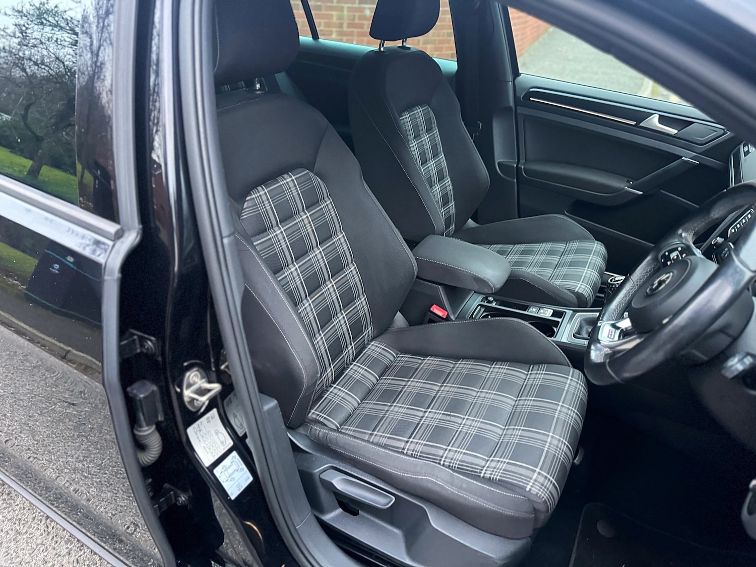 Used Volkswagen Golf 2016 for sale - 77079245: Photo 32