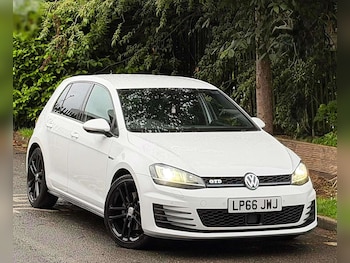 Used Volkswagen Golf 2017 for sale - 78883154: Photo