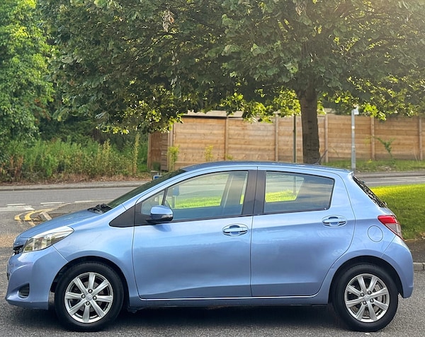 Used Toyota Yaris 2013 for sale - 76107073: Photo 20
