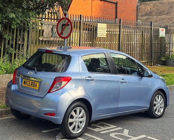 Used Toyota Yaris 2013 for sale - 76107073: Photo 21
