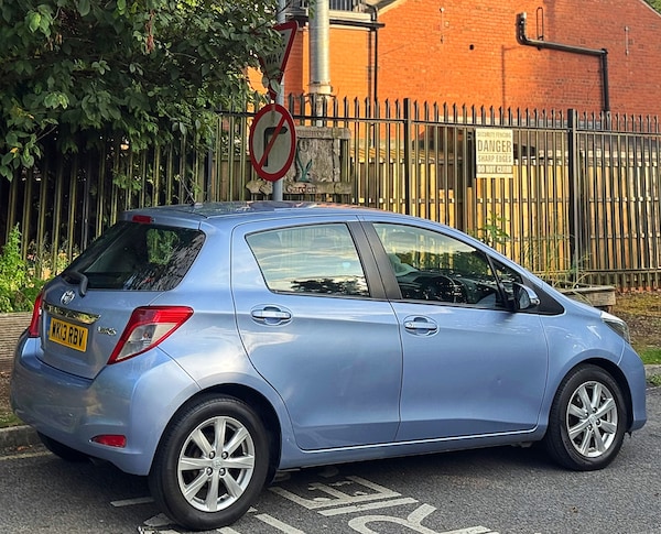 Used Toyota Yaris 2013 for sale - 76107073: Photo 22