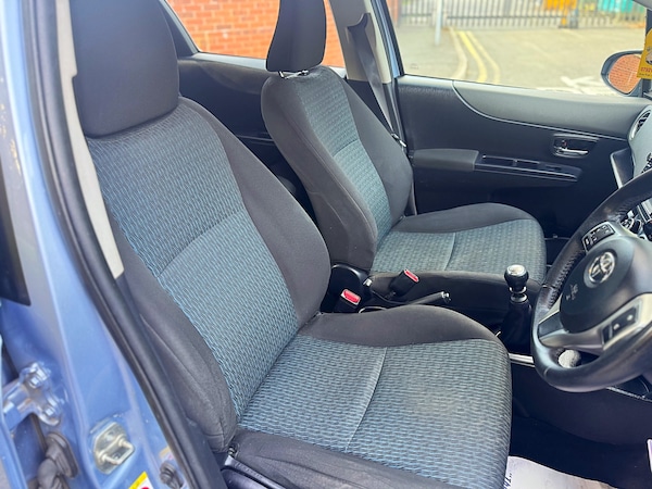 Used Toyota Yaris 2013 for sale - 76107073: Photo 31