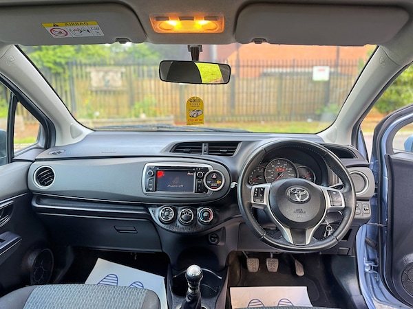 Used Toyota Yaris 2013 for sale - 76107073: Photo 33