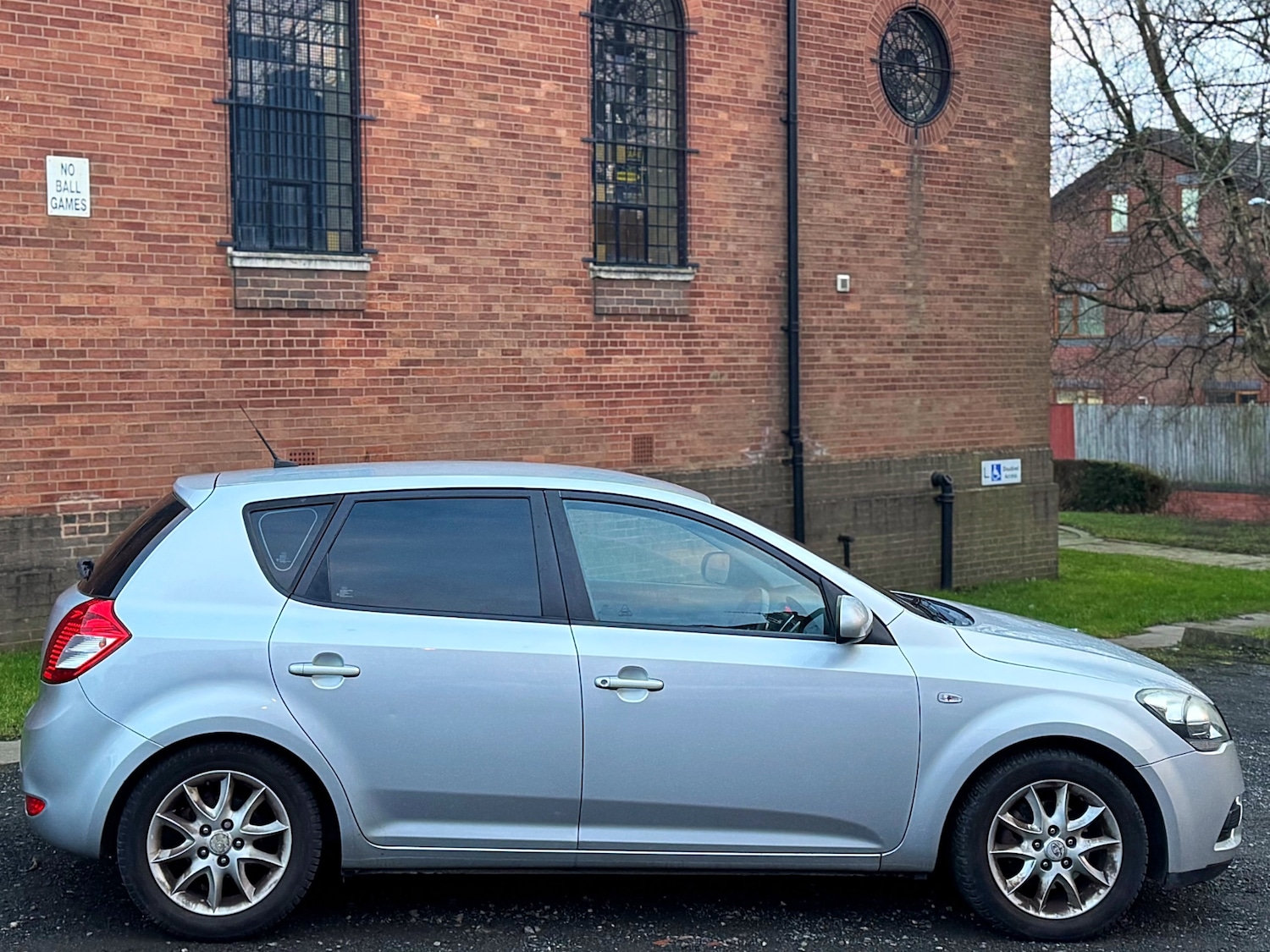 Used Kia Ceed 2011 for sale - 77359385: Photo 8