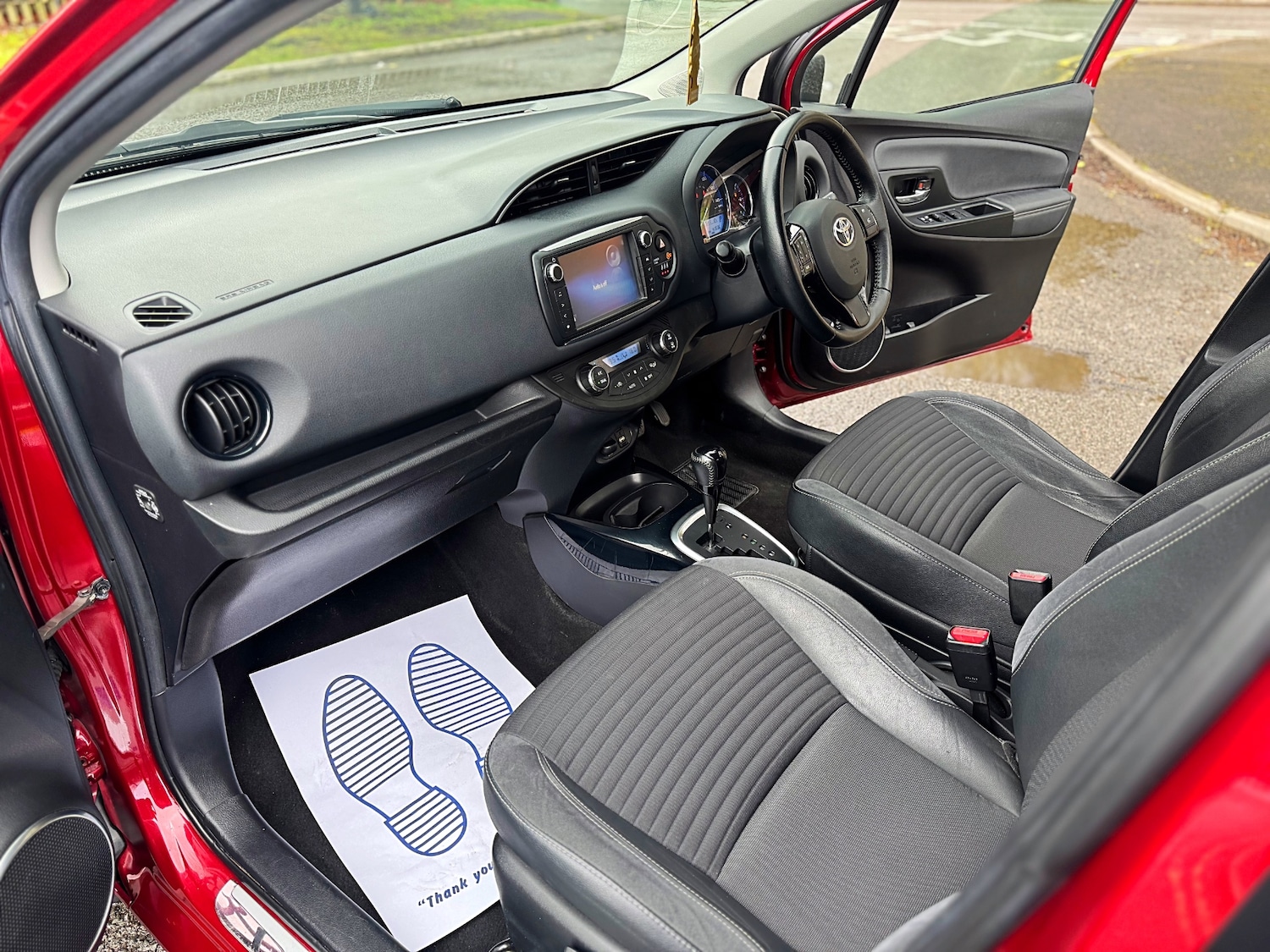 Used Toyota Yaris 2017 for sale - 78098107: Photo 34