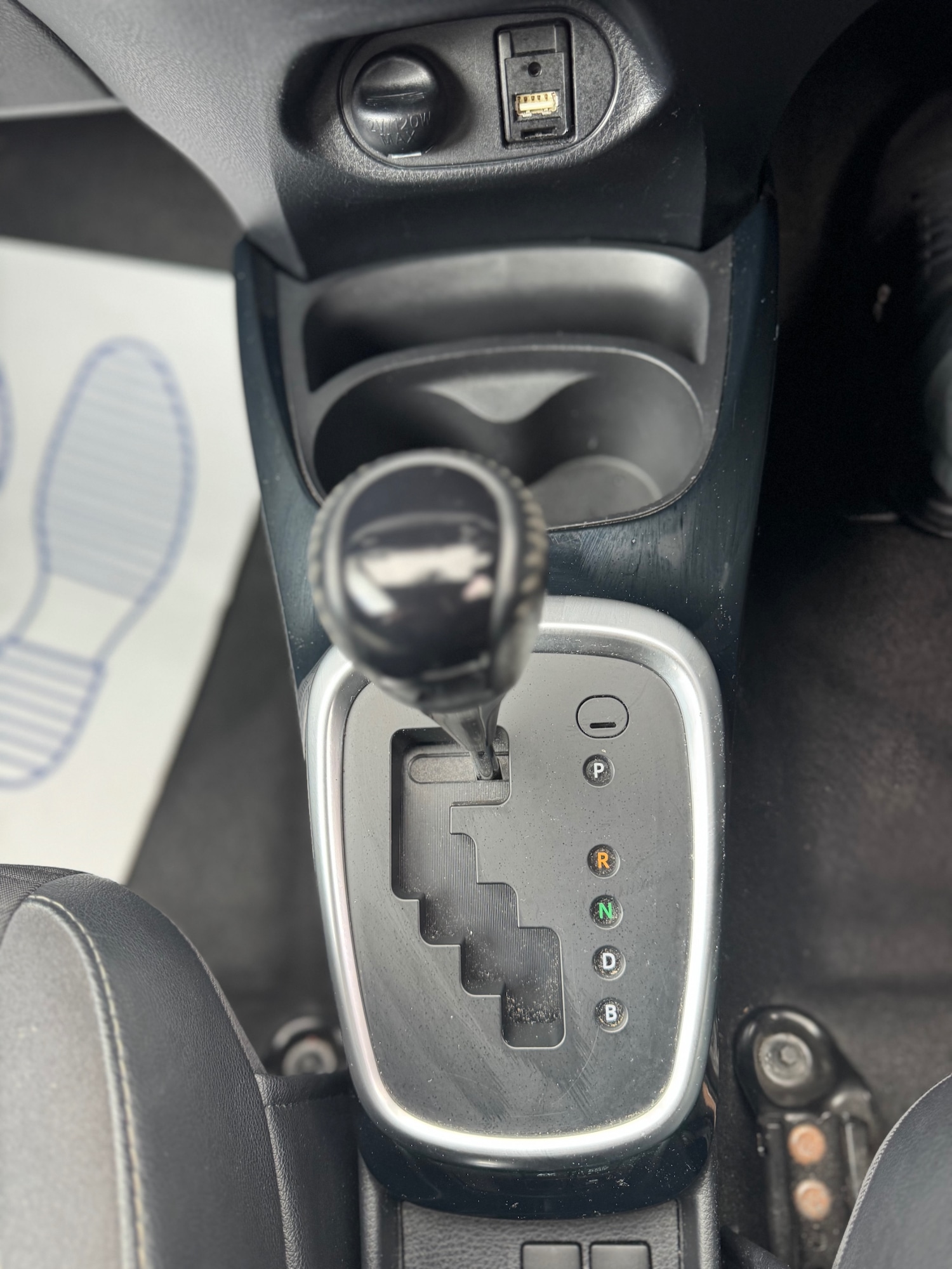 Used Toyota Yaris 2017 for sale - 78098107: Photo 57